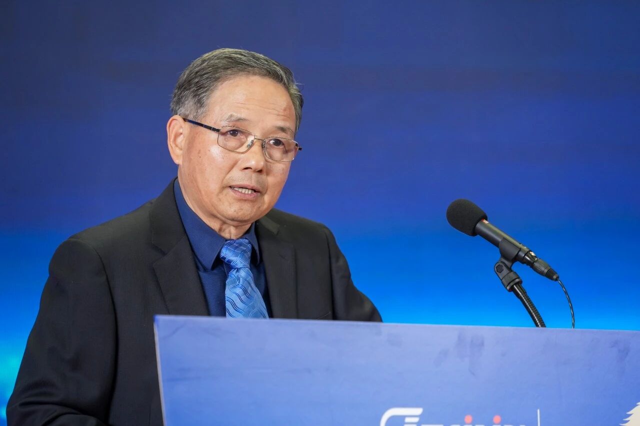 17697406888647950Kqd.jpg ¶Ê³¤Ò¶´óÁÖÏÈÉú¿ªÄ»Ö´Ç.jpg